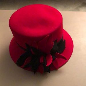 Betmar New York red hat 100% wool